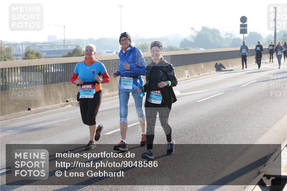 03.10.2025 - Köhlbrandbrückenlauf Lena Gebhardt http://msf.ph/oto/9048586 03.10.2025 09:30:46 Position 1 3093, 3092, 2795 meine-sportfotos.de