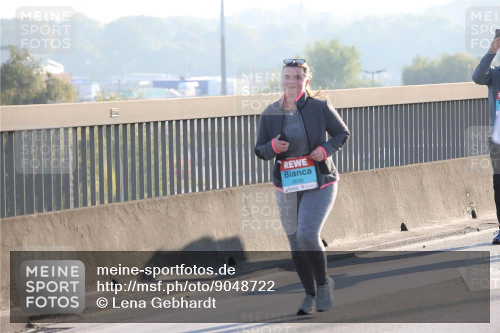 03.10.2025 - Köhlbrandbrückenlauf Lena Gebhardt http://msf.ph/oto/9048722 03.10.2025 09:30:55 Position 1 3606 meine-sportfotos.de