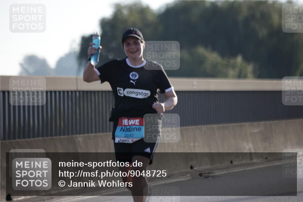 03.10.2025 - Köhlbrandbrückenlauf Jannik Wohlers http://msf.ph/oto/9048725 03.10.2025 09:30:31 Position 3 2042 meine-sportfotos.de