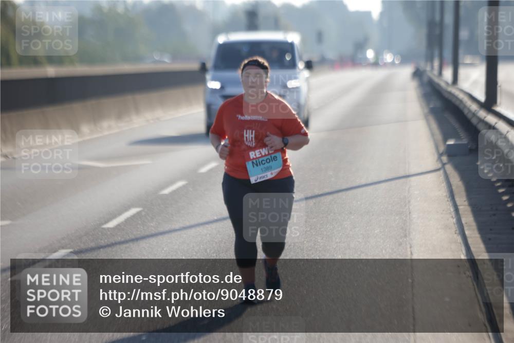 03.10.2025 - Köhlbrandbrückenlauf Jannik Wohlers http://msf.ph/oto/9048879 03.10.2025 09:30:52 Position 3 1389 meine-sportfotos.de