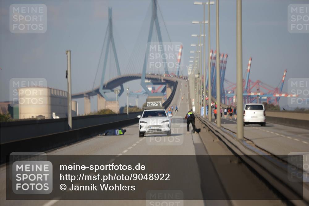 03.10.2025 - Köhlbrandbrückenlauf Jannik Wohlers http://msf.ph/oto/9048922 03.10.2025 09:32:27 Position 3 0, 32, 27 meine-sportfotos.de