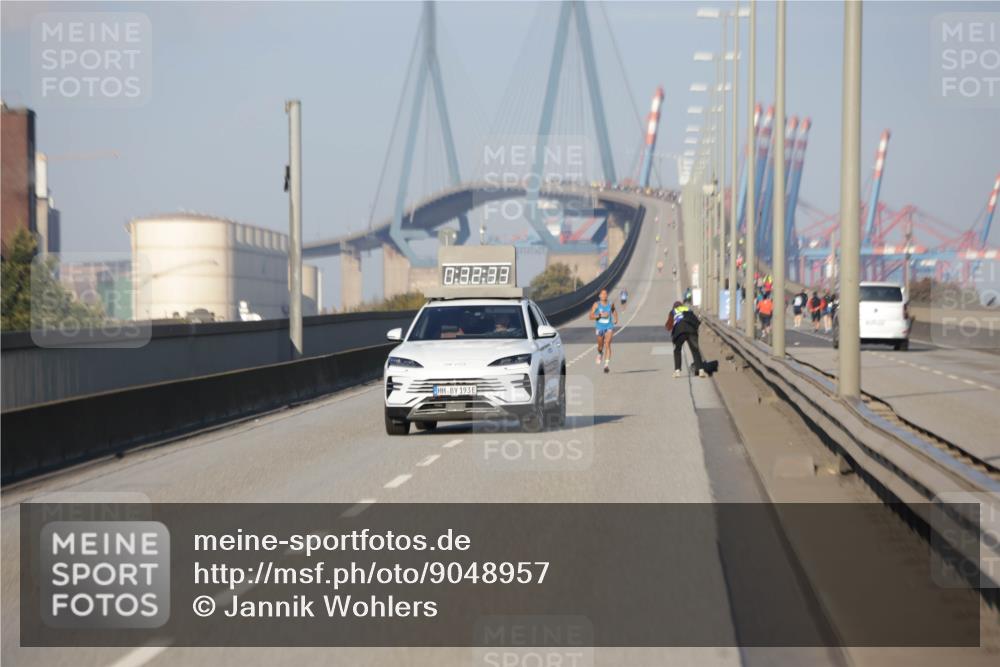 03.10.2025 - Köhlbrandbrückenlauf Jannik Wohlers http://msf.ph/oto/9048957 03.10.2025 09:32:33 Position 3 0, 8, 8, 8, 8, 193 meine-sportfotos.de