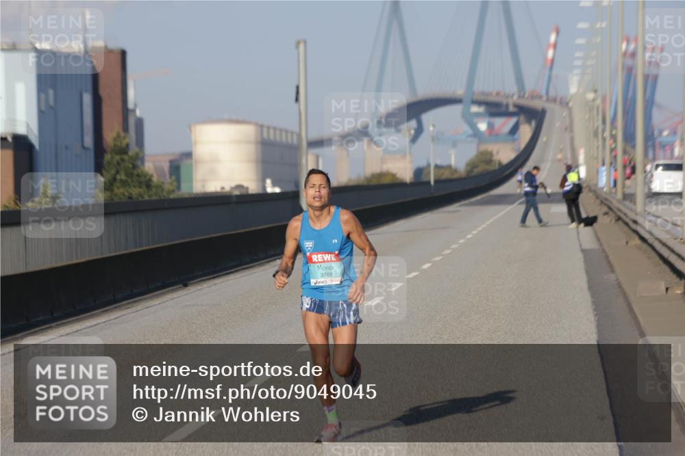 03.10.2025 - Köhlbrandbrückenlauf Jannik Wohlers http://msf.ph/oto/9049045 03.10.2025 09:32:52 Position 3 3769 meine-sportfotos.de