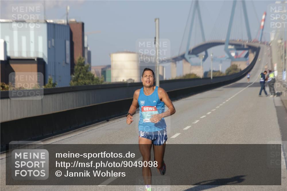 03.10.2025 - Köhlbrandbrückenlauf Jannik Wohlers http://msf.ph/oto/9049098 03.10.2025 09:32:52 Position 3 3760 meine-sportfotos.de
