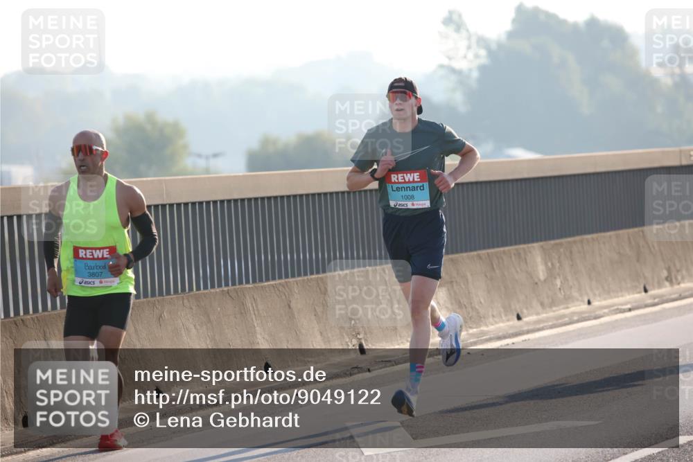 03.10.2025 - Köhlbrandbrückenlauf Lena Gebhardt http://msf.ph/oto/9049122 03.10.2025 09:12:04 Position 1 3807, 1008 meine-sportfotos.de