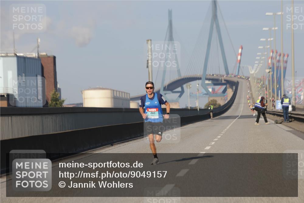 03.10.2025 - Köhlbrandbrückenlauf Jannik Wohlers http://msf.ph/oto/9049157 03.10.2025 09:33:40 Position 3 3247 meine-sportfotos.de