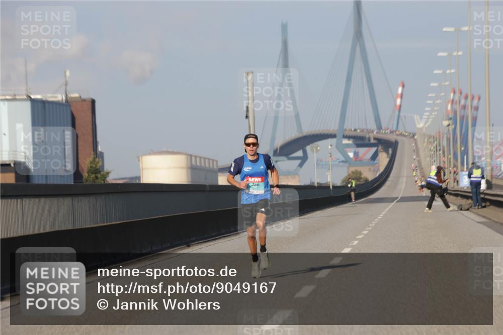 03.10.2025 - Köhlbrandbrückenlauf Jannik Wohlers http://msf.ph/oto/9049167 03.10.2025 09:33:40 Position 3 3247 meine-sportfotos.de