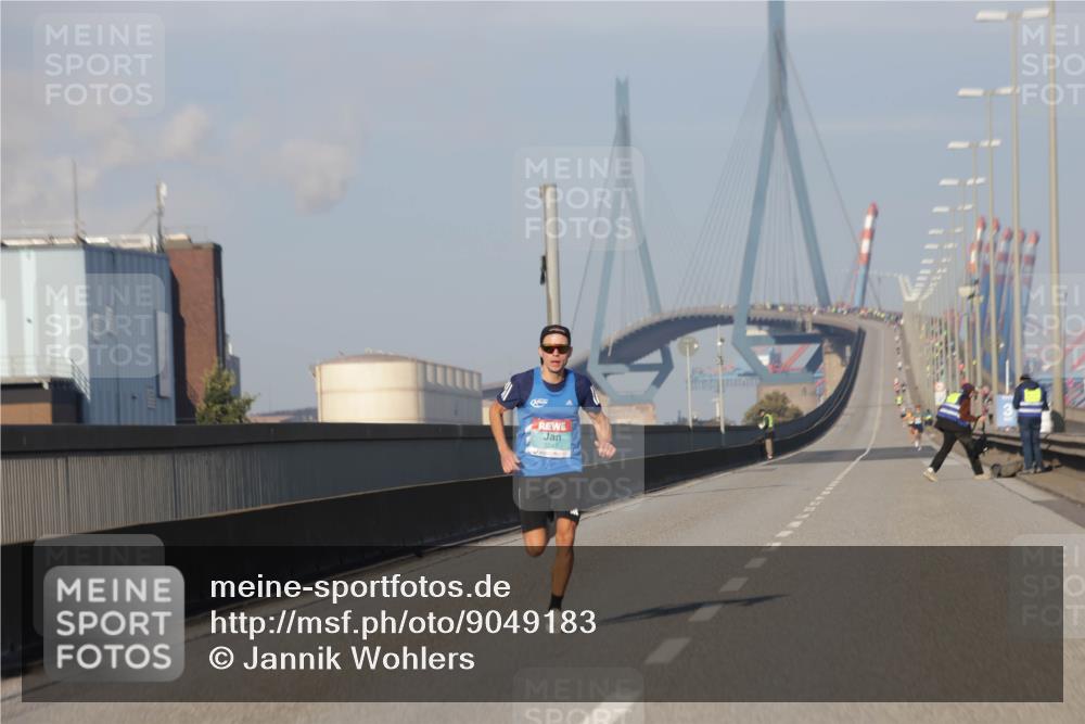 03.10.2025 - Köhlbrandbrückenlauf Jannik Wohlers http://msf.ph/oto/9049183 03.10.2025 09:33:40 Position 3 3247 meine-sportfotos.de