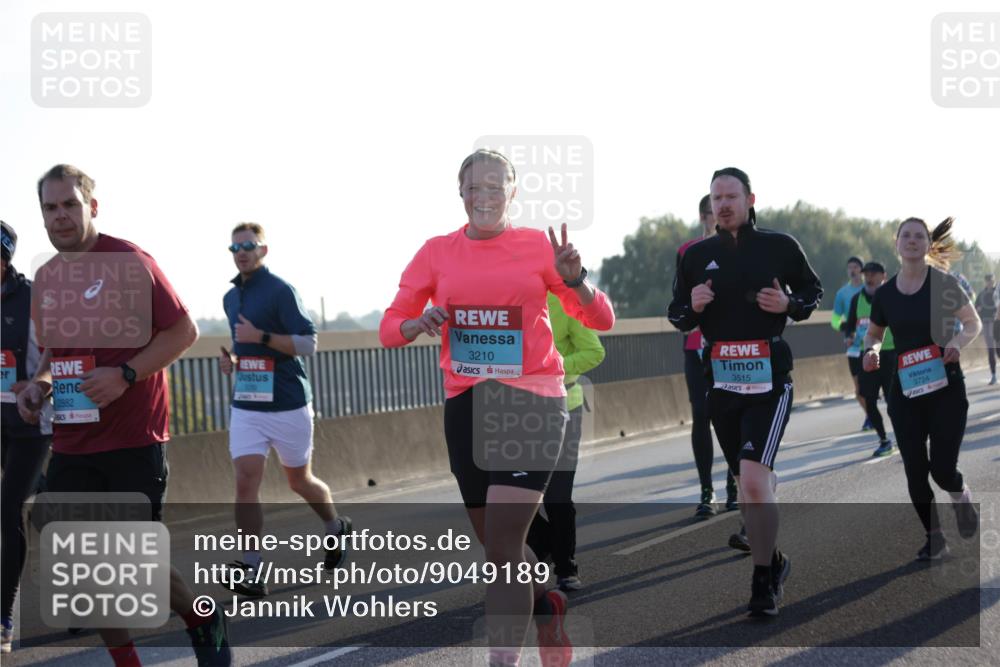 03.10.2025 - Köhlbrandbrückenlauf Jannik Wohlers http://msf.ph/oto/9049189 03.10.2025 09:18:19 Position 3 2882, 3210, 3515, 3724 meine-sportfotos.de