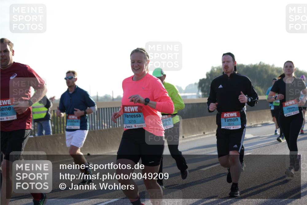 03.10.2025 - Köhlbrandbrückenlauf Jannik Wohlers http://msf.ph/oto/9049209 03.10.2025 09:18:19 Position 3 2882, 3210, 164, 3515, 3724 meine-sportfotos.de