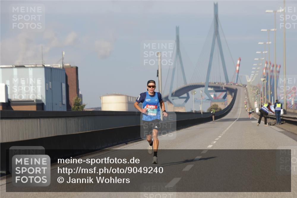 03.10.2025 - Köhlbrandbrückenlauf Jannik Wohlers http://msf.ph/oto/9049240 03.10.2025 09:33:41 Position 3 3247 meine-sportfotos.de
