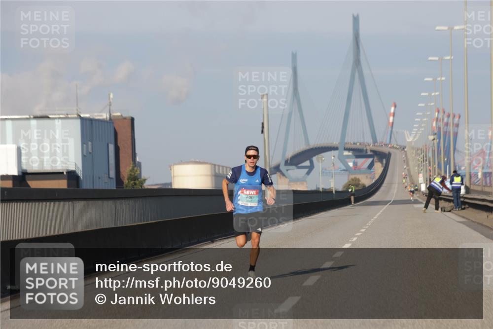 03.10.2025 - Köhlbrandbrückenlauf Jannik Wohlers http://msf.ph/oto/9049260 03.10.2025 09:33:41 Position 3 3247 meine-sportfotos.de