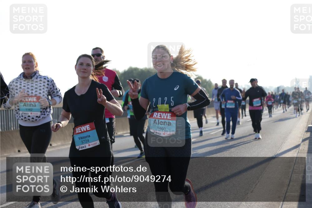 03.10.2025 - Köhlbrandbrückenlauf Jannik Wohlers http://msf.ph/oto/9049274 03.10.2025 09:18:20 Position 3 1162, 3724, 2025, 1460 meine-sportfotos.de