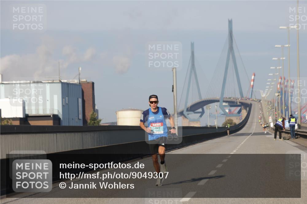03.10.2025 - Köhlbrandbrückenlauf Jannik Wohlers http://msf.ph/oto/9049307 03.10.2025 09:33:42 Position 3 3247 meine-sportfotos.de