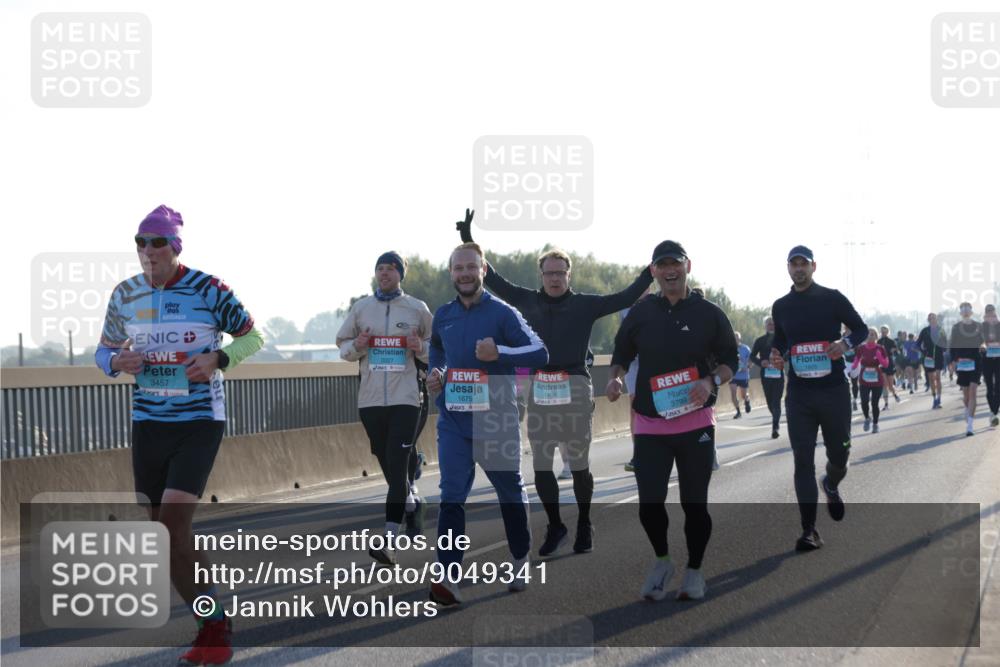 03.10.2025 - Köhlbrandbrückenlauf Jannik Wohlers http://msf.ph/oto/9049341 03.10.2025 09:18:23 Position 3 3457, 2027, 1675, 3799, 1408 meine-sportfotos.de