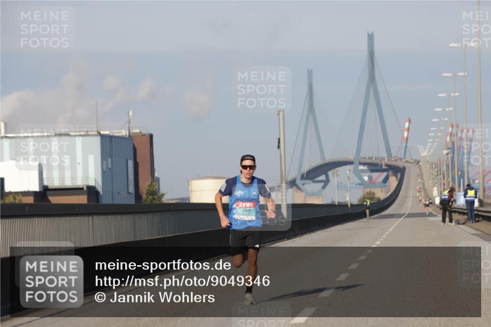 03.10.2025 - Köhlbrandbrückenlauf Jannik Wohlers http://msf.ph/oto/9049346 03.10.2025 09:33:42 Position 3 3247 meine-sportfotos.de
