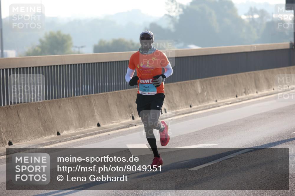 03.10.2025 - Köhlbrandbrückenlauf Lena Gebhardt http://msf.ph/oto/9049351 03.10.2025 09:12:15 Position 1 3714 meine-sportfotos.de