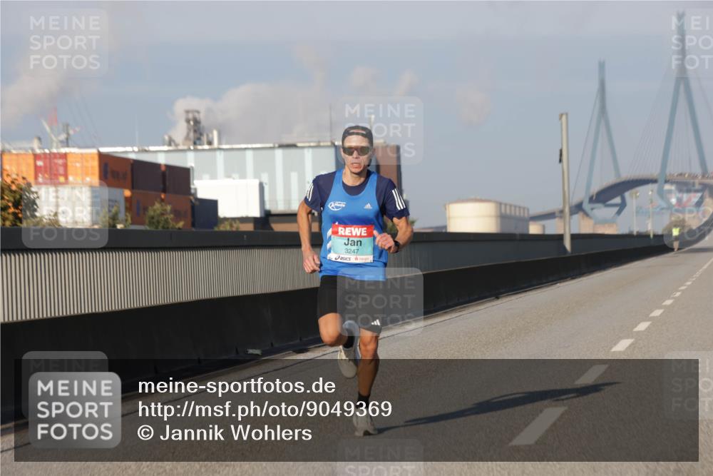 03.10.2025 - Köhlbrandbrückenlauf Jannik Wohlers http://msf.ph/oto/9049369 03.10.2025 09:33:44 Position 3 3247 meine-sportfotos.de