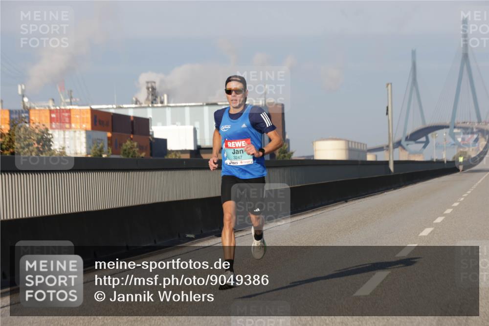 03.10.2025 - Köhlbrandbrückenlauf Jannik Wohlers http://msf.ph/oto/9049386 03.10.2025 09:33:44 Position 3 3247 meine-sportfotos.de
