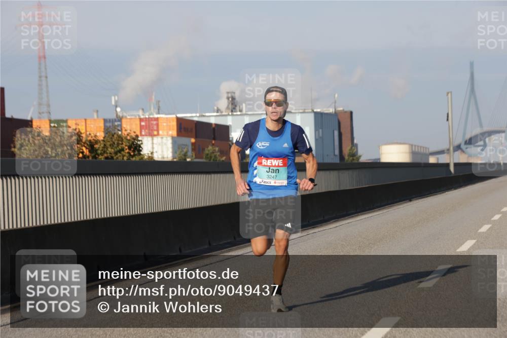 03.10.2025 - Köhlbrandbrückenlauf Jannik Wohlers http://msf.ph/oto/9049437 03.10.2025 09:33:45 Position 3 3247 meine-sportfotos.de