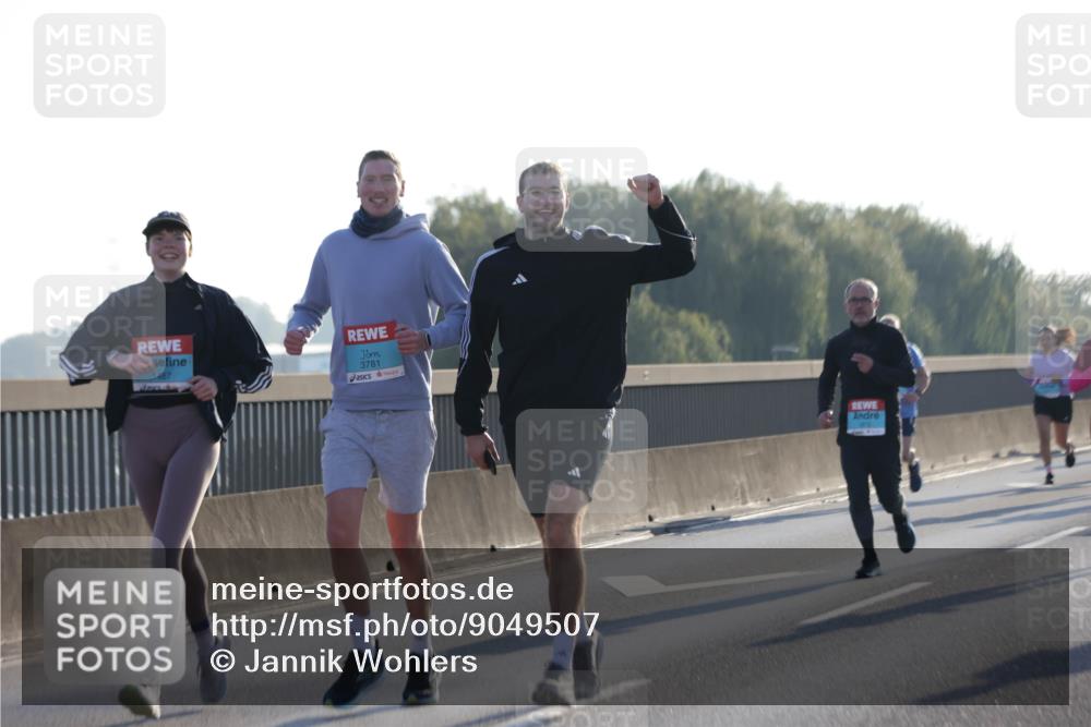 03.10.2025 - Köhlbrandbrückenlauf Jannik Wohlers http://msf.ph/oto/9049507 03.10.2025 09:18:26 Position 3 1487, 3781 meine-sportfotos.de