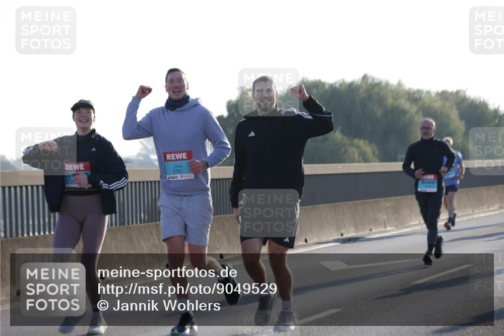 03.10.2025 - Köhlbrandbrückenlauf Jannik Wohlers http://msf.ph/oto/9049529 03.10.2025 09:18:27 Position 3 3781 meine-sportfotos.de