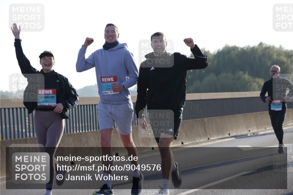 03.10.2025 - Köhlbrandbrückenlauf Jannik Wohlers http://msf.ph/oto/9049576 03.10.2025 09:18:27 Position 3 1487, 3781 meine-sportfotos.de