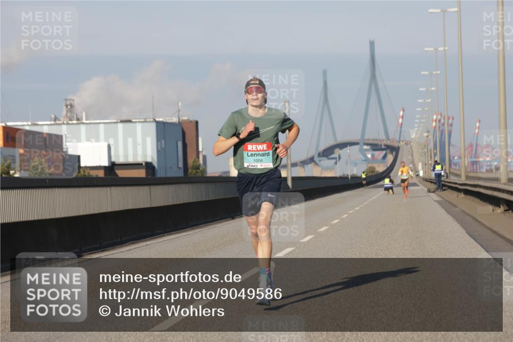 03.10.2025 - Köhlbrandbrückenlauf Jannik Wohlers http://msf.ph/oto/9049586 03.10.2025 09:34:27 Position 3 1008 meine-sportfotos.de