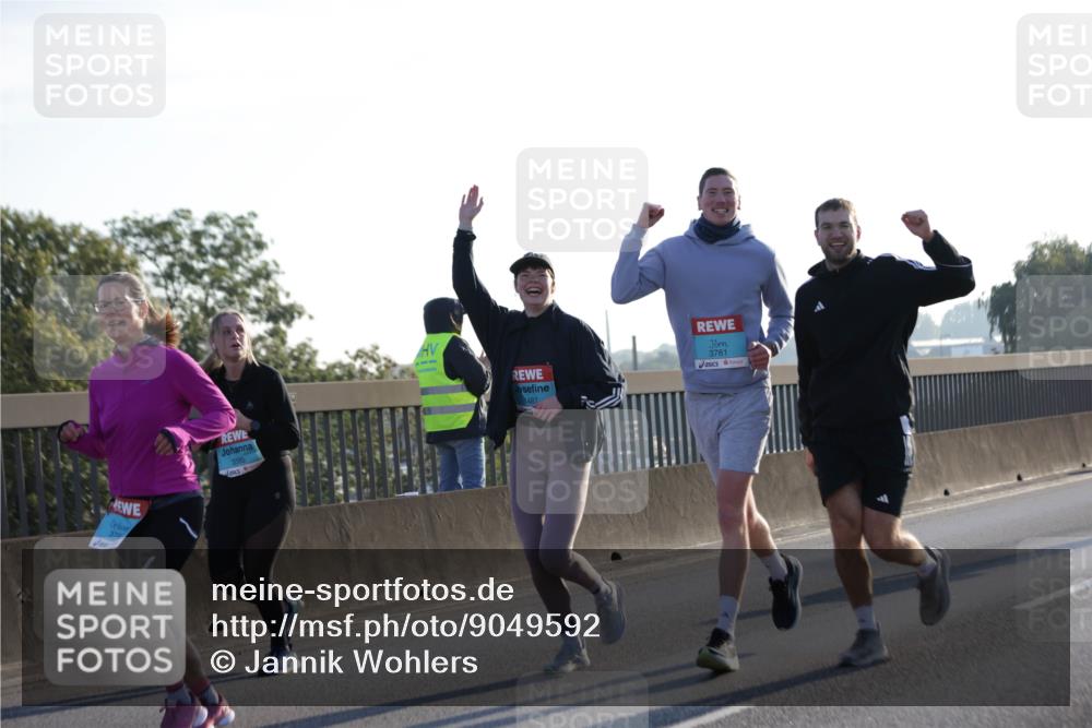 03.10.2025 - Köhlbrandbrückenlauf Jannik Wohlers http://msf.ph/oto/9049592 03.10.2025 09:18:28 Position 3 379, 3555, 487, 3781 meine-sportfotos.de