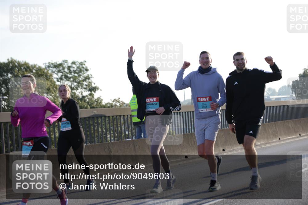 03.10.2025 - Köhlbrandbrückenlauf Jannik Wohlers http://msf.ph/oto/9049603 03.10.2025 09:18:28 Position 3 37, 1487, 3781 meine-sportfotos.de
