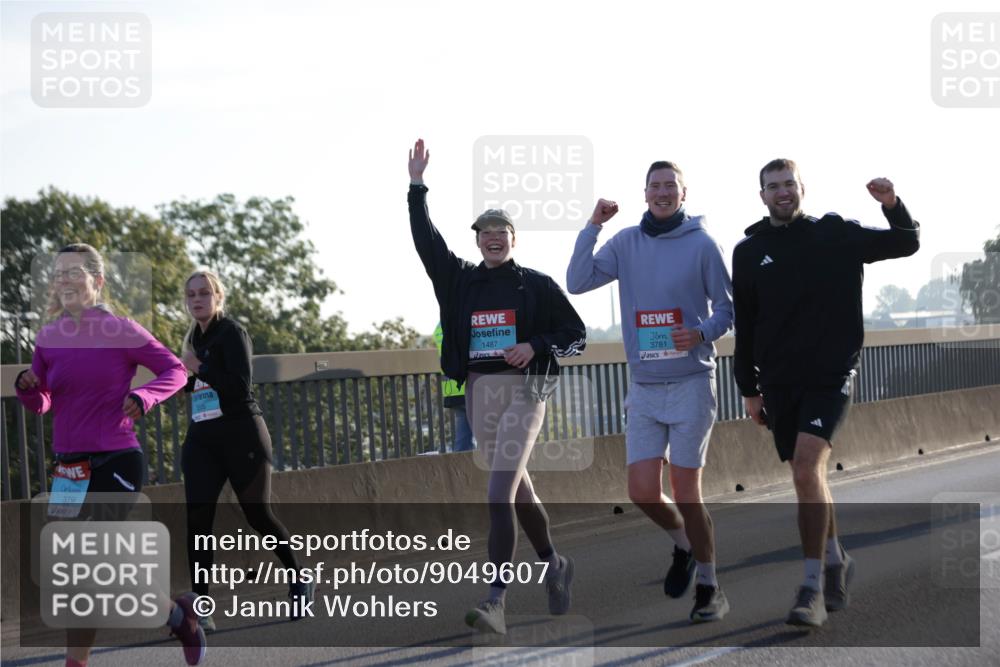 03.10.2025 - Köhlbrandbrückenlauf Jannik Wohlers http://msf.ph/oto/9049607 03.10.2025 09:18:28 Position 3 3798, 1487, 3781 meine-sportfotos.de
