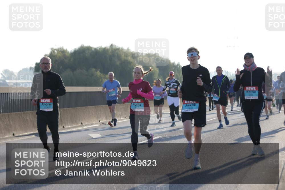 03.10.2025 - Köhlbrandbrückenlauf Jannik Wohlers http://msf.ph/oto/9049623 03.10.2025 09:18:29 Position 3 1873, 1515, 1933, 3326 meine-sportfotos.de