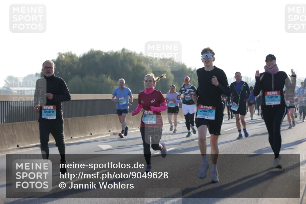 03.10.2025 - Köhlbrandbrückenlauf Jannik Wohlers http://msf.ph/oto/9049628 03.10.2025 09:18:29 Position 3 1873, 1515, 1933, 3326 meine-sportfotos.de