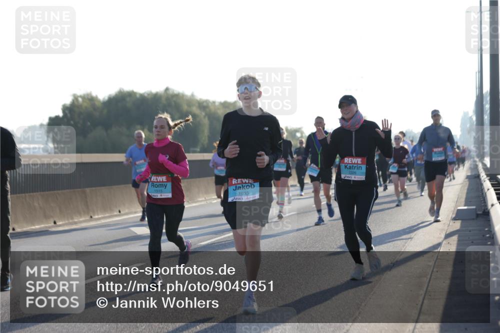 03.10.2025 - Köhlbrandbrückenlauf Jannik Wohlers http://msf.ph/oto/9049651 03.10.2025 09:18:30 Position 3 1515, 1933, 3326 meine-sportfotos.de