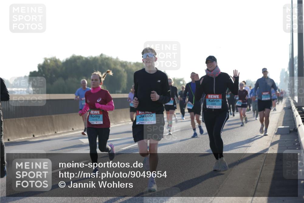 03.10.2025 - Köhlbrandbrückenlauf Jannik Wohlers http://msf.ph/oto/9049654 03.10.2025 09:18:30 Position 3 1515, 1933, 3326 meine-sportfotos.de