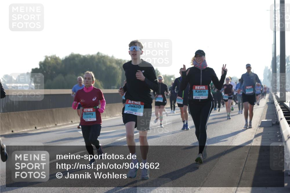 03.10.2025 - Köhlbrandbrückenlauf Jannik Wohlers http://msf.ph/oto/9049662 03.10.2025 09:18:30 Position 3 1515, 1933, 3326 meine-sportfotos.de