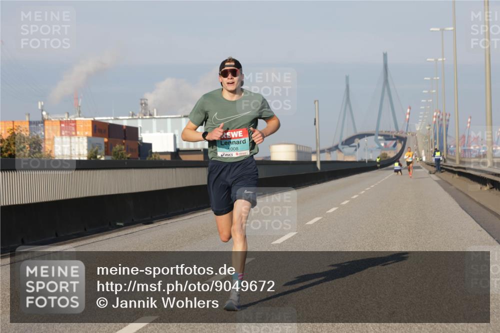 03.10.2025 - Köhlbrandbrückenlauf Jannik Wohlers http://msf.ph/oto/9049672 03.10.2025 09:34:28 Position 3 1008 meine-sportfotos.de