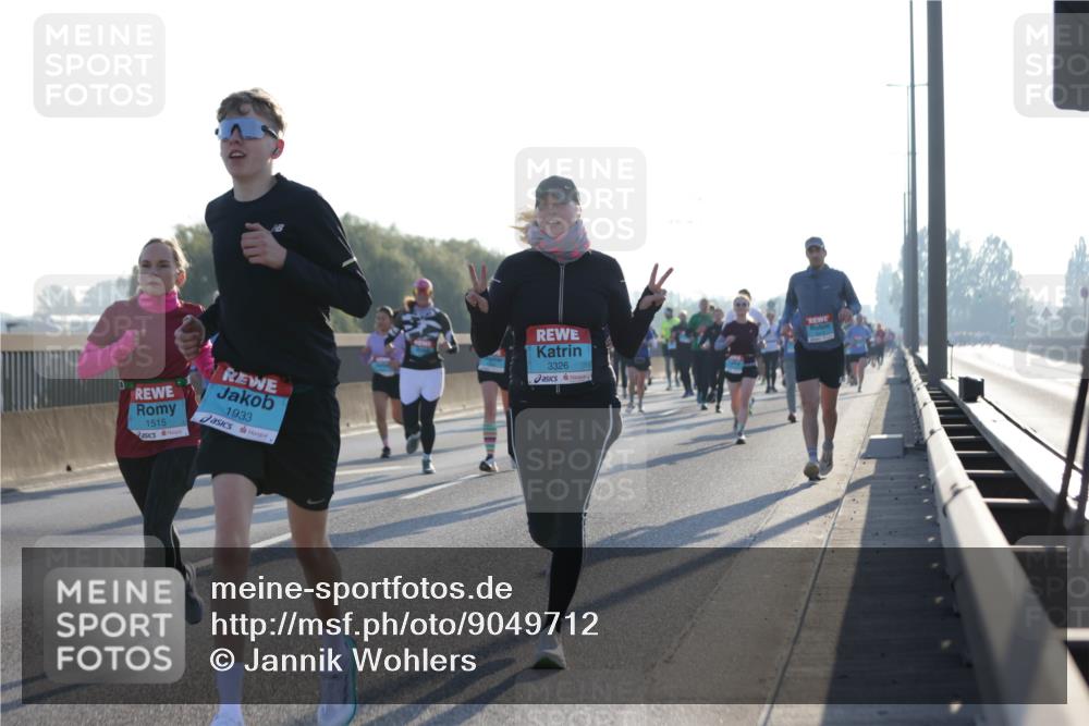 03.10.2025 - Köhlbrandbrückenlauf Jannik Wohlers http://msf.ph/oto/9049712 03.10.2025 09:18:31 Position 3 1515, 1933, 3326 meine-sportfotos.de