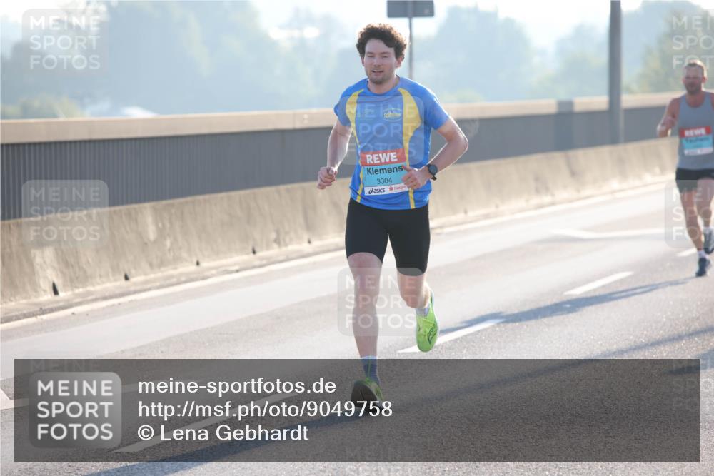 03.10.2025 - Köhlbrandbrückenlauf Lena Gebhardt http://msf.ph/oto/9049758 03.10.2025 09:13:13 Position 1 3304 meine-sportfotos.de