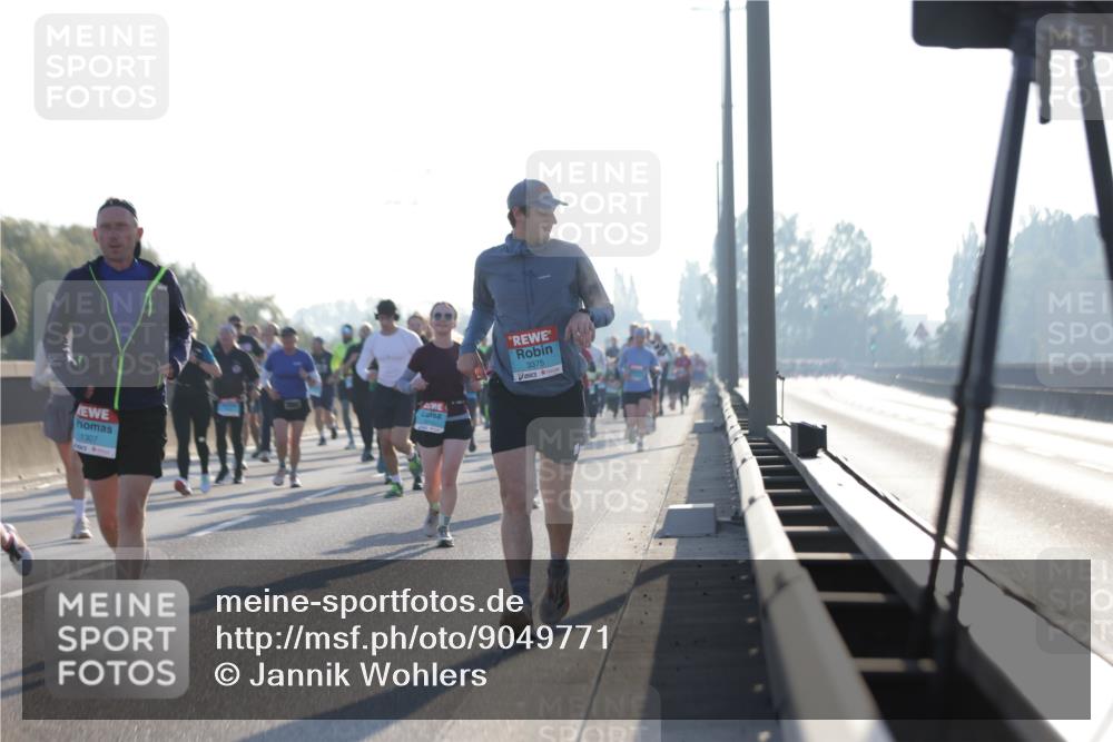 03.10.2025 - Köhlbrandbrückenlauf Jannik Wohlers http://msf.ph/oto/9049771 03.10.2025 09:18:32 Position 3 1307, 3375 meine-sportfotos.de