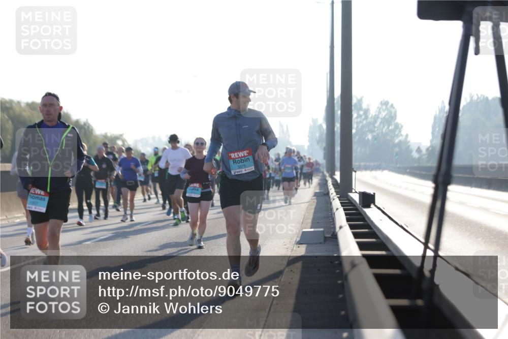 03.10.2025 - Köhlbrandbrückenlauf Jannik Wohlers http://msf.ph/oto/9049775 03.10.2025 09:18:32 Position 3 1307, 3375 meine-sportfotos.de
