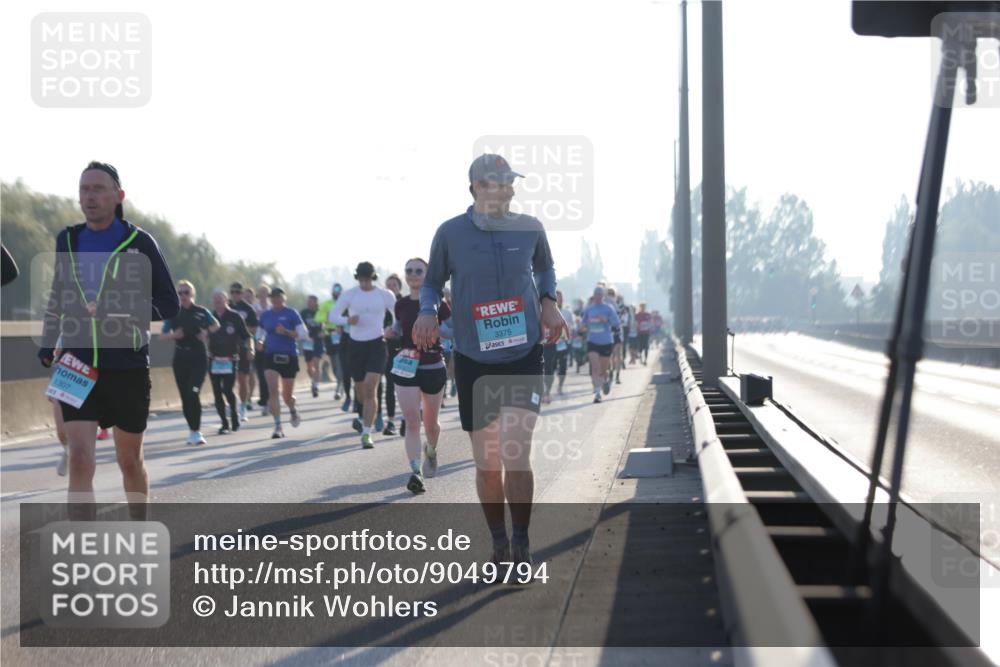 03.10.2025 - Köhlbrandbrückenlauf Jannik Wohlers http://msf.ph/oto/9049794 03.10.2025 09:18:32 Position 3 1307, 3375 meine-sportfotos.de