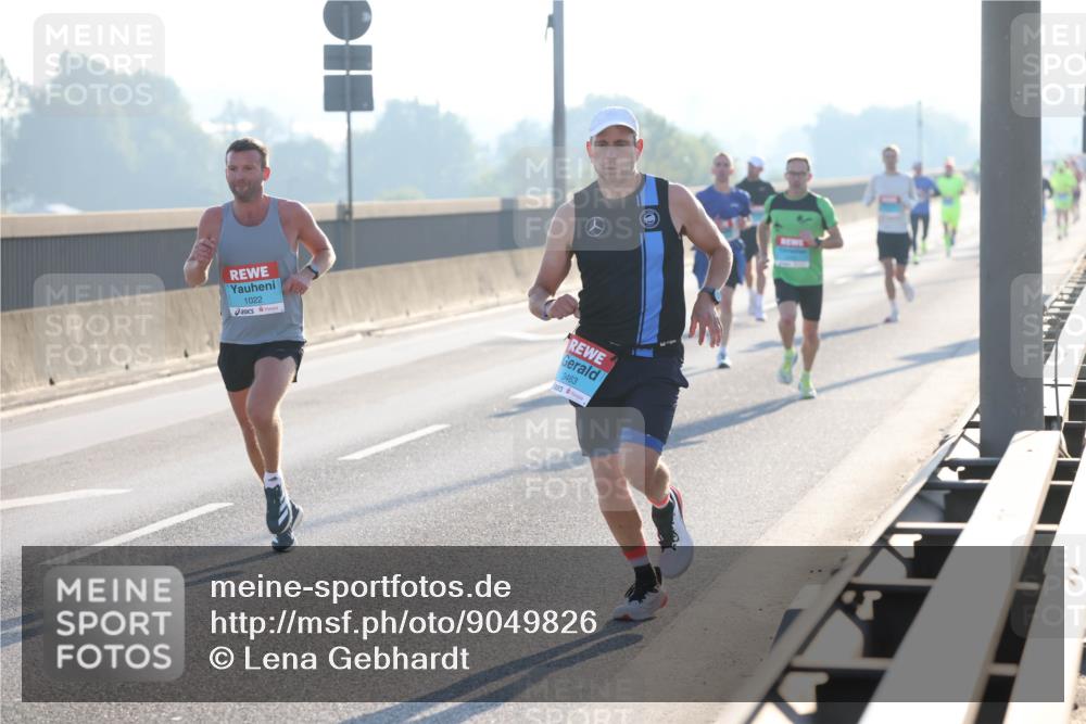 03.10.2025 - Köhlbrandbrückenlauf Lena Gebhardt http://msf.ph/oto/9049826 03.10.2025 09:13:17 Position 1 3463 meine-sportfotos.de