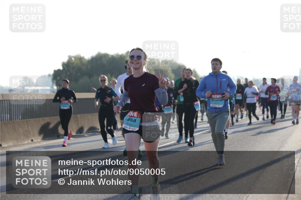 03.10.2025 - Köhlbrandbrückenlauf Jannik Wohlers http://msf.ph/oto/9050005 03.10.2025 09:18:37 Position 3 3642, 2117 meine-sportfotos.de