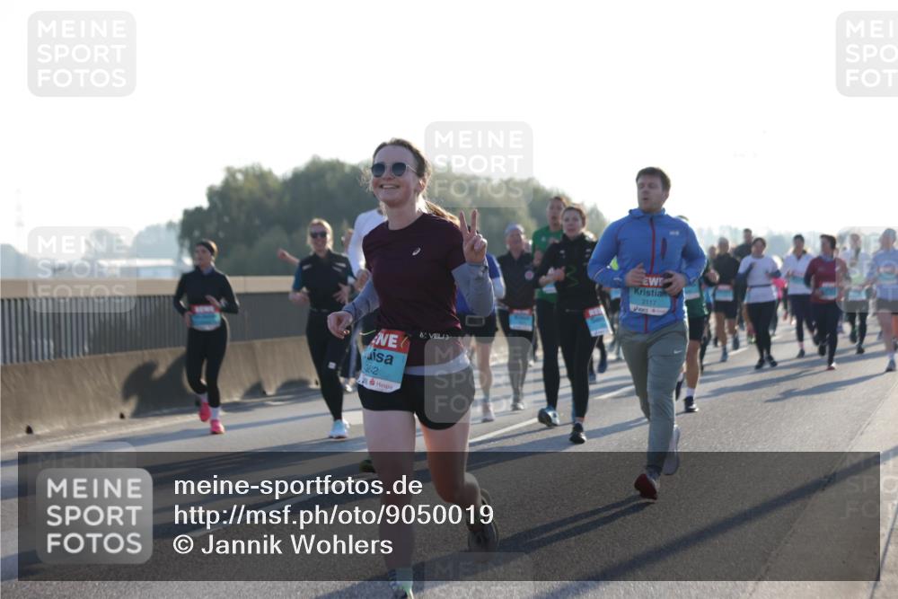 03.10.2025 - Köhlbrandbrückenlauf Jannik Wohlers http://msf.ph/oto/9050019 03.10.2025 09:18:37 Position 3 3642, 2117 meine-sportfotos.de
