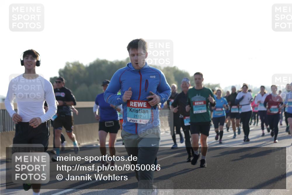 03.10.2025 - Köhlbrandbrückenlauf Jannik Wohlers http://msf.ph/oto/9050086 03.10.2025 09:18:38 Position 3 2117 meine-sportfotos.de