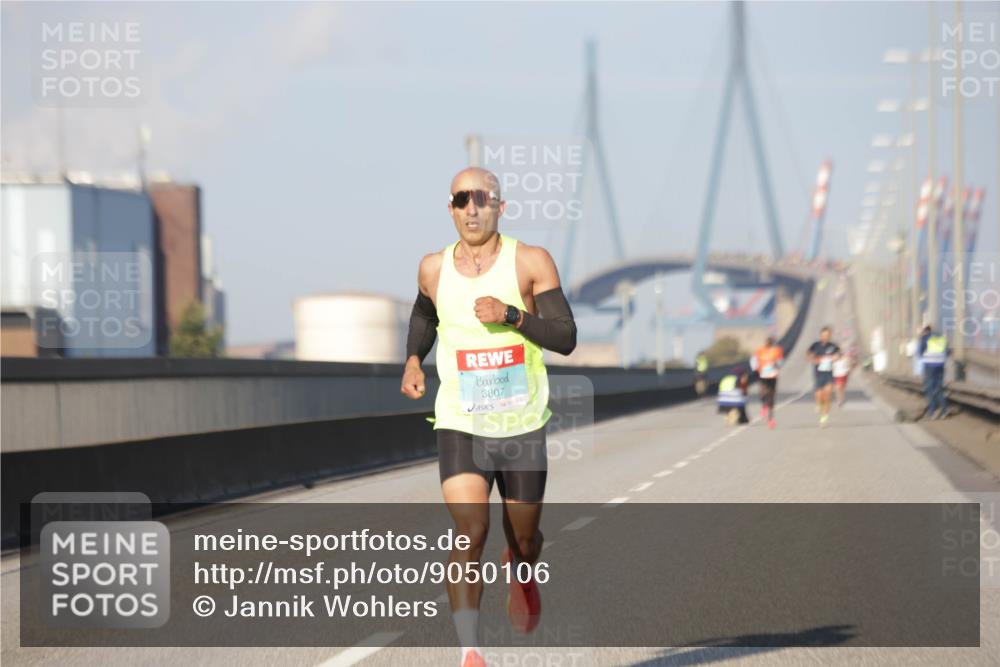 03.10.2025 - Köhlbrandbrückenlauf Jannik Wohlers http://msf.ph/oto/9050106 03.10.2025 09:35:34 Position 3 3807 meine-sportfotos.de