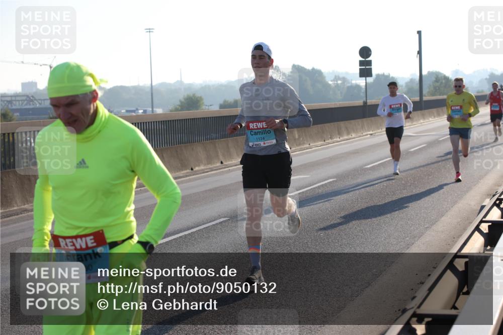 03.10.2025 - Köhlbrandbrückenlauf Lena Gebhardt http://msf.ph/oto/9050132 03.10.2025 09:13:37 Position 1 3460, 1174 meine-sportfotos.de
