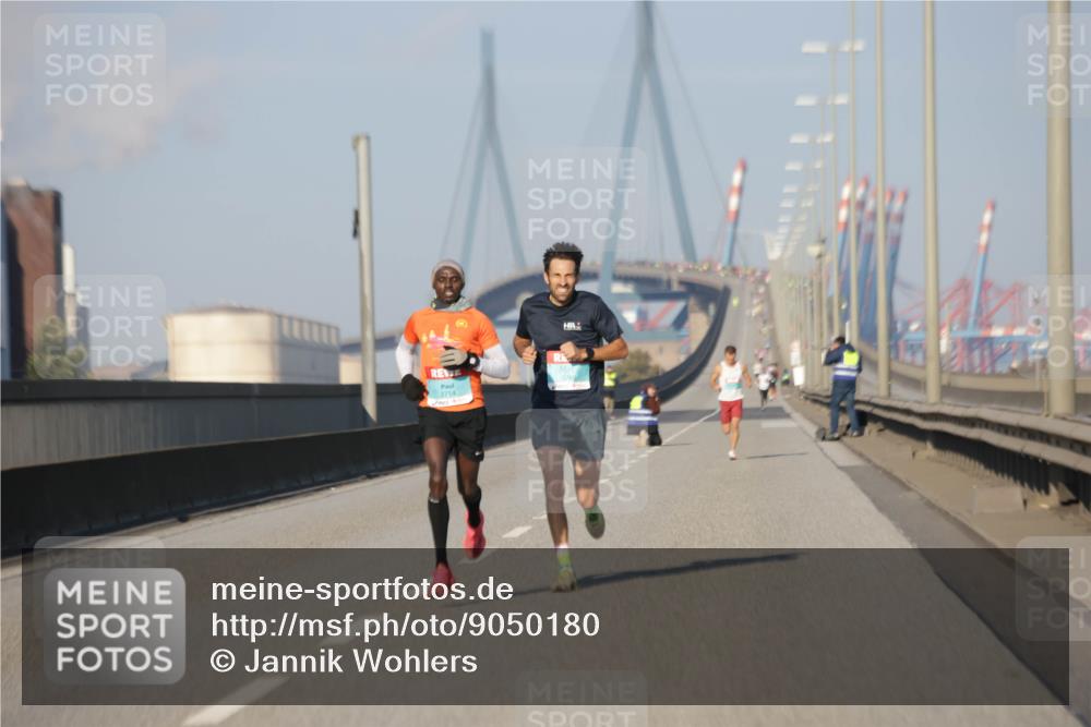 03.10.2025 - Köhlbrandbrückenlauf Jannik Wohlers http://msf.ph/oto/9050180 03.10.2025 09:35:50 Position 3 3714 meine-sportfotos.de