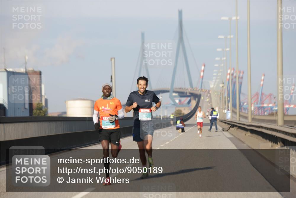 03.10.2025 - Köhlbrandbrückenlauf Jannik Wohlers http://msf.ph/oto/9050189 03.10.2025 09:35:51 Position 3 3714, 3760 meine-sportfotos.de